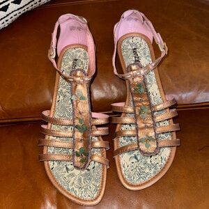 New Kenzie leather gladiator sandals 10m